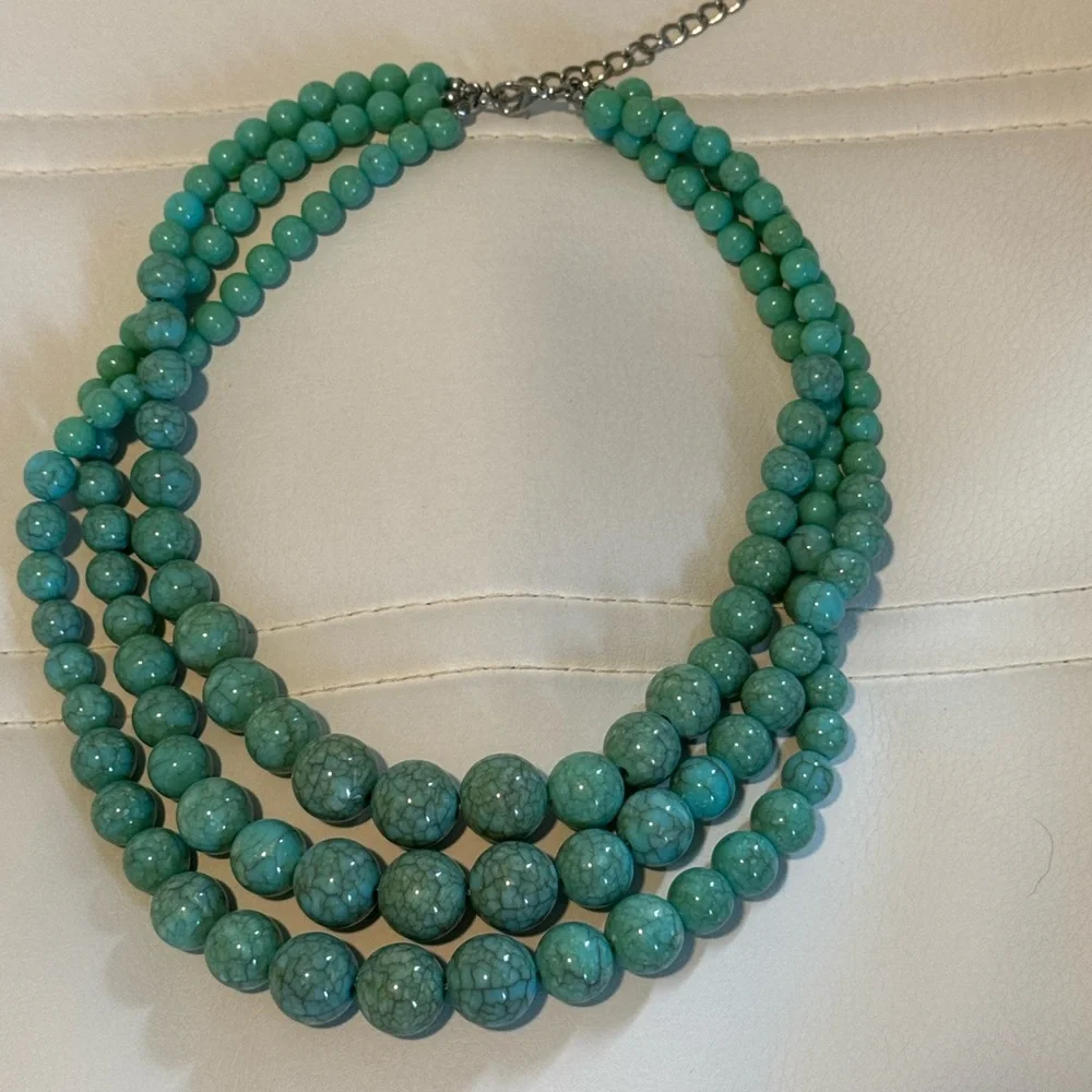Charming Charlie Turquoise Beaded statement Necklace - Picture 1 of 3